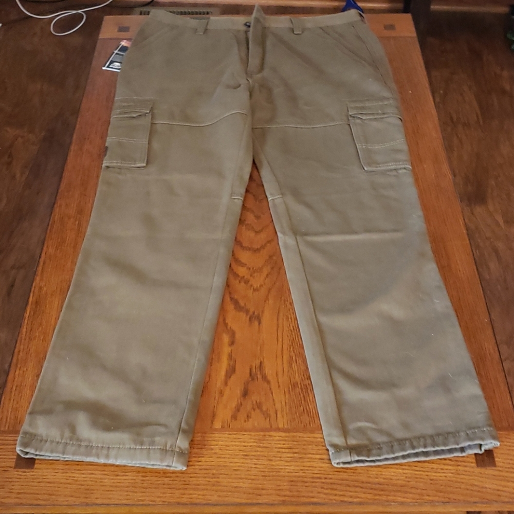 02 AFSJEEP 34" X 32" Insulated Cargo Pants, NWT